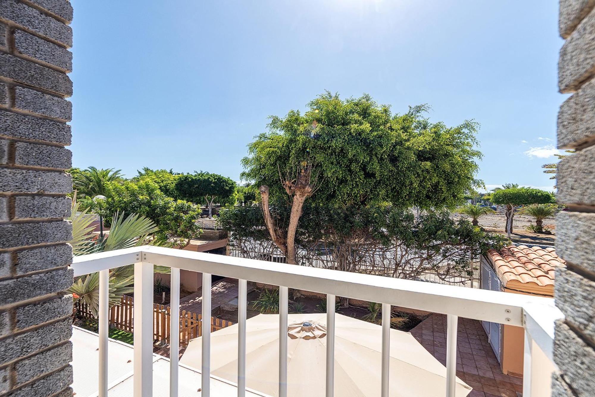 Bungalow En Maspalomas ซานบาร์โตโลเม ภายนอก รูปภาพ