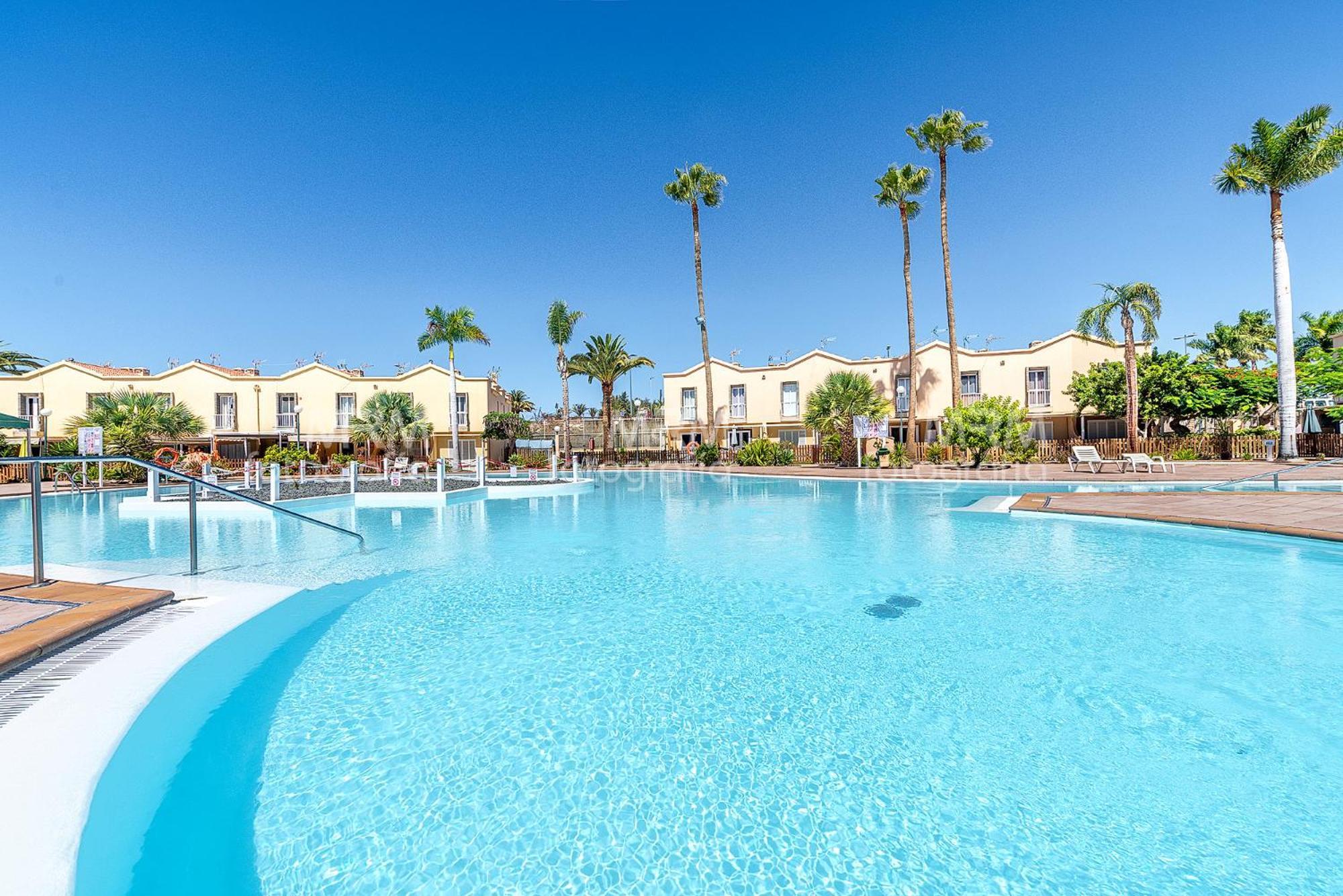 Bungalow En Maspalomas ซานบาร์โตโลเม ภายนอก รูปภาพ