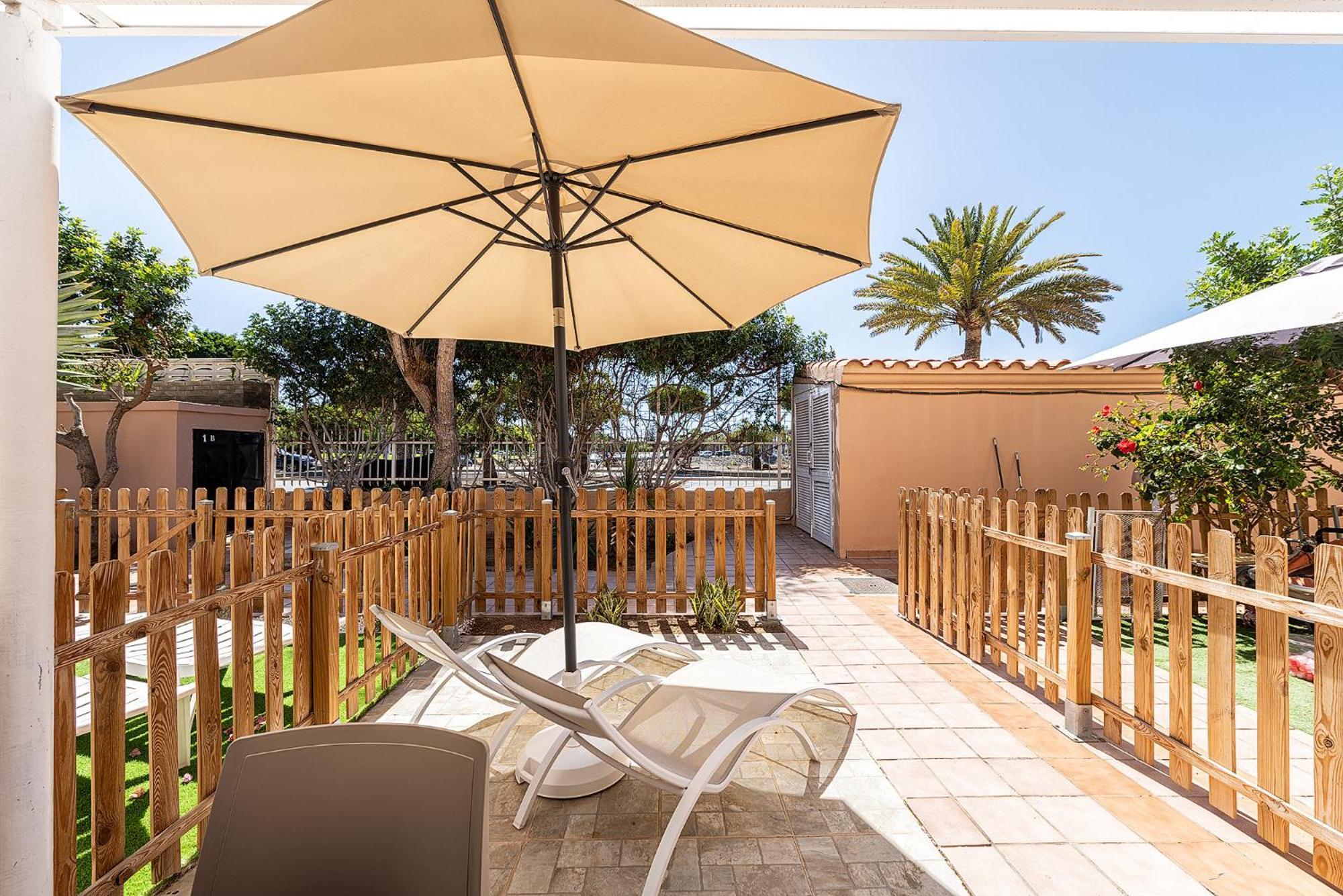 Bungalow En Maspalomas ซานบาร์โตโลเม ภายนอก รูปภาพ